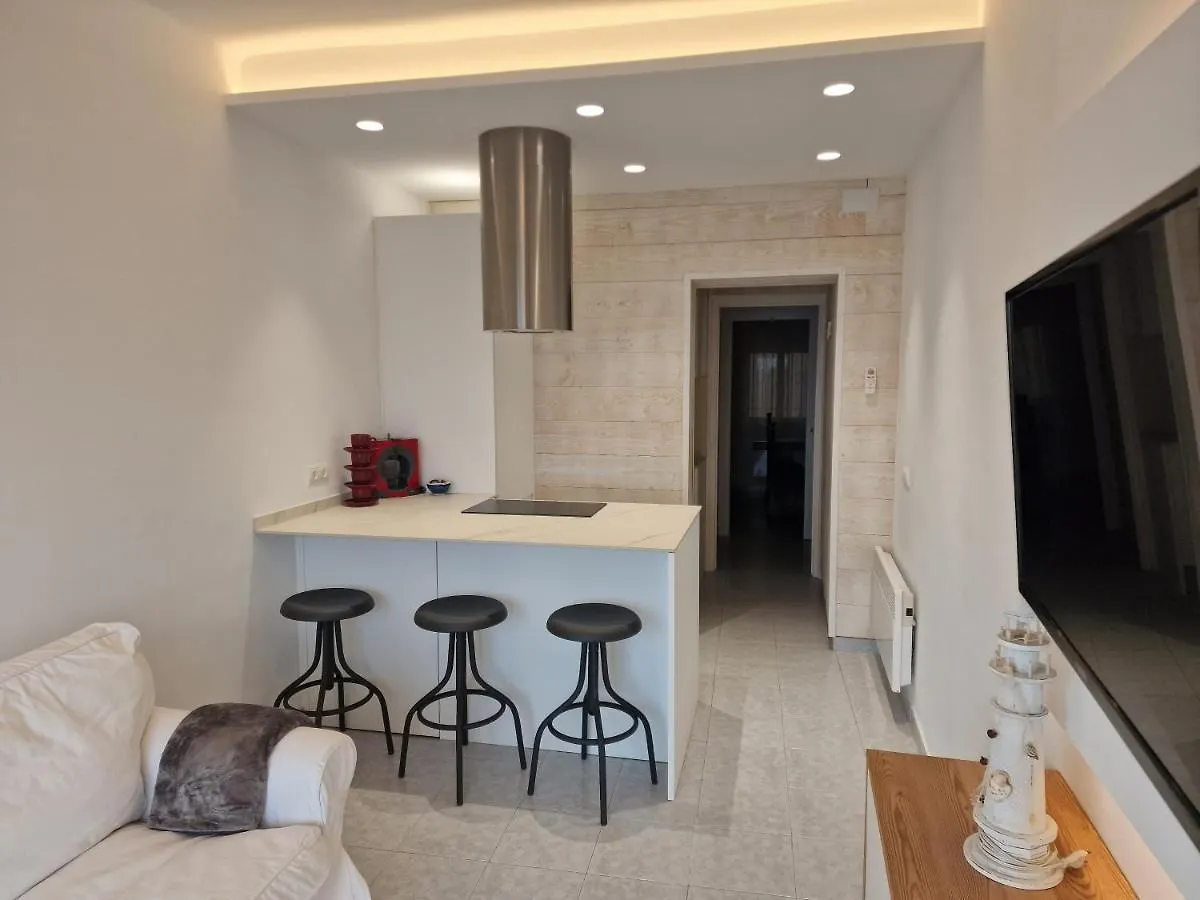 Primera Linea Sant Antoni Калонже 0*,  Испания