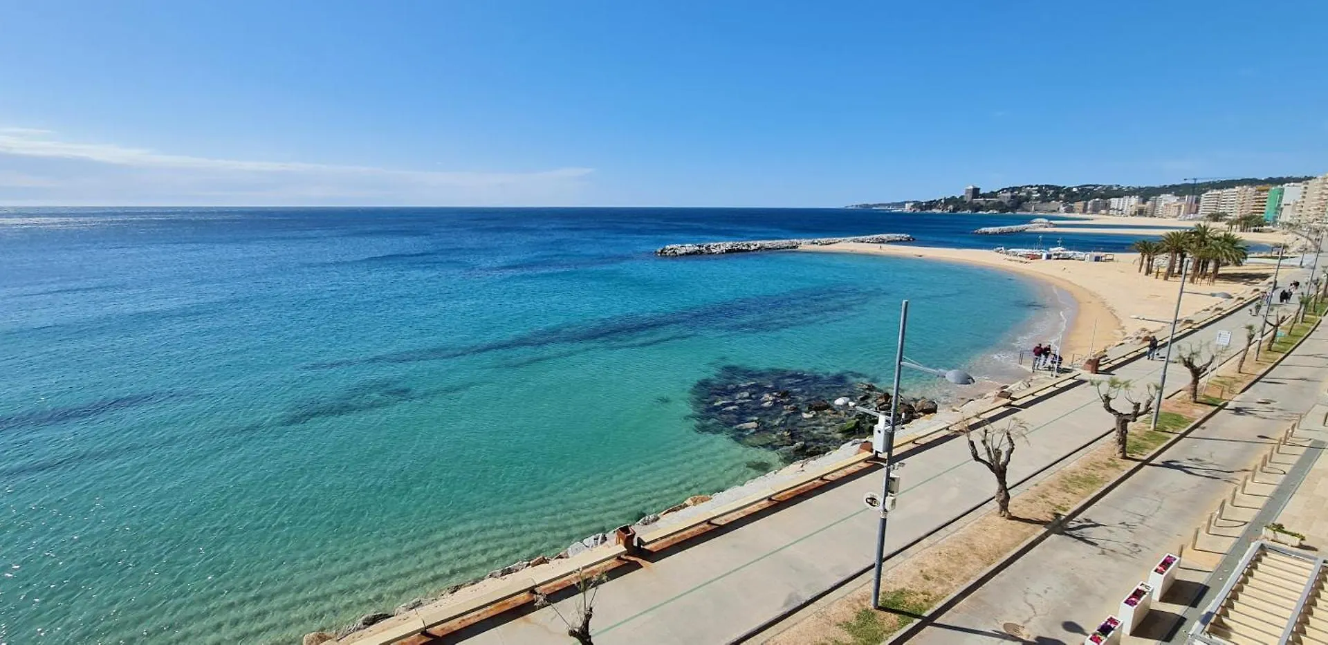 Primera Linea Sant Antoni Калонже